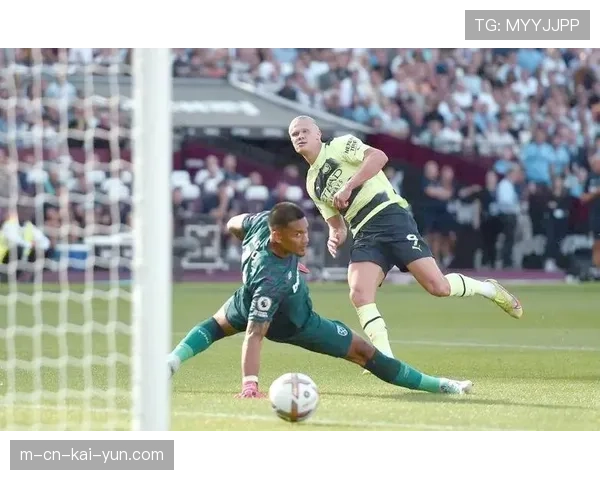 哈兰德创赛季冲刺速度纪录 梅开二度展现背身做球进步