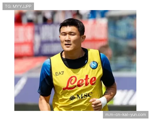 金玟哉两黄变一红陷危机 韩国中卫情绪管理再成讨论焦点